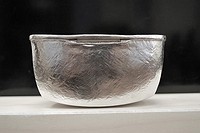Recipiente para incienso (vista de atrás, bisagra)